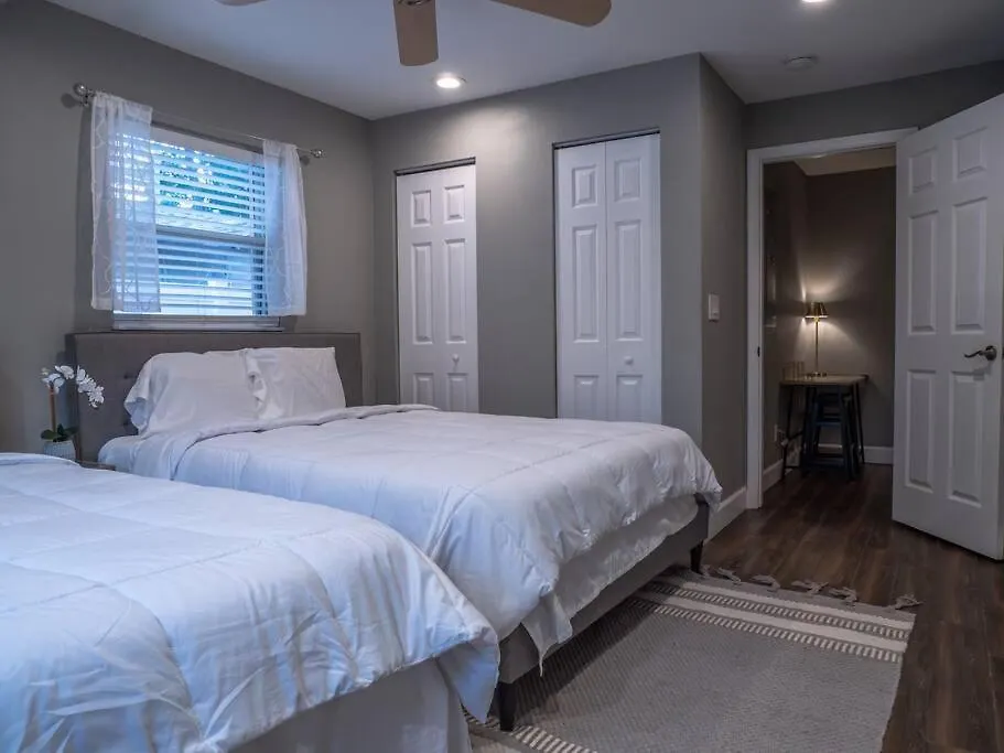 New In Pinellas Park! Bikini Bottom 0*,  United States