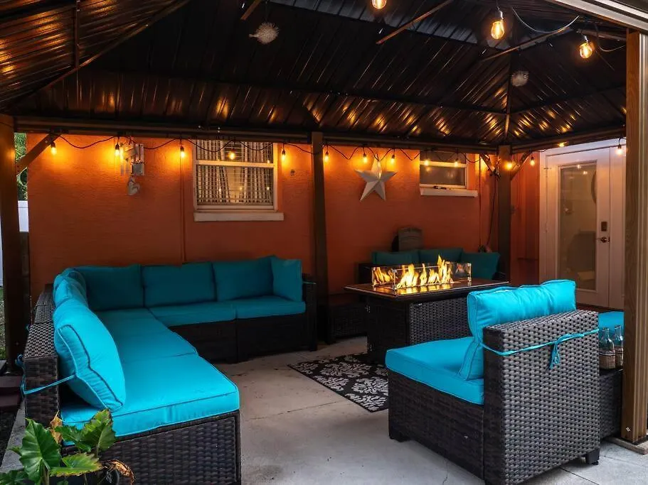 Holiday home New In Pinellas Park! Bikini Bottom